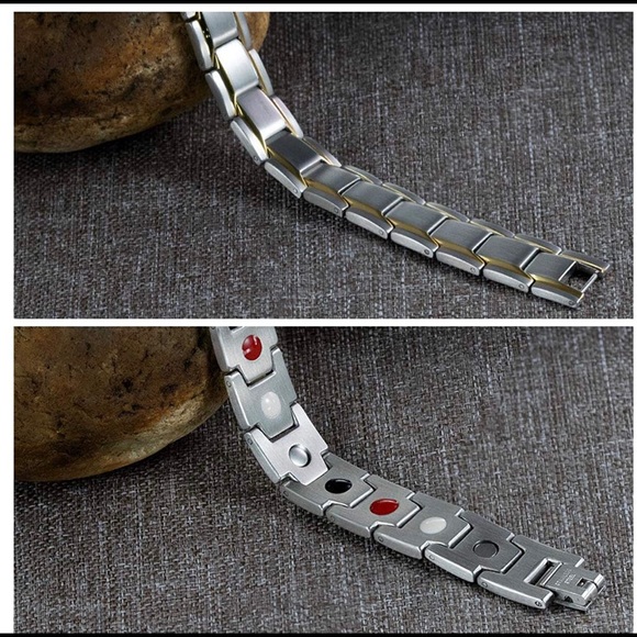 Men’s Magnetic Bracelet - Picture 4 of 6
